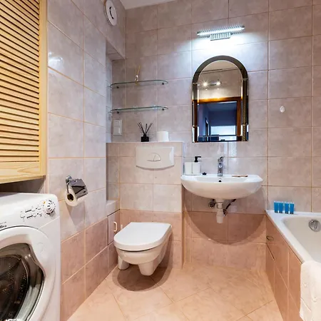 Apartamento Sucharskiego Comfort By Bookinghost *